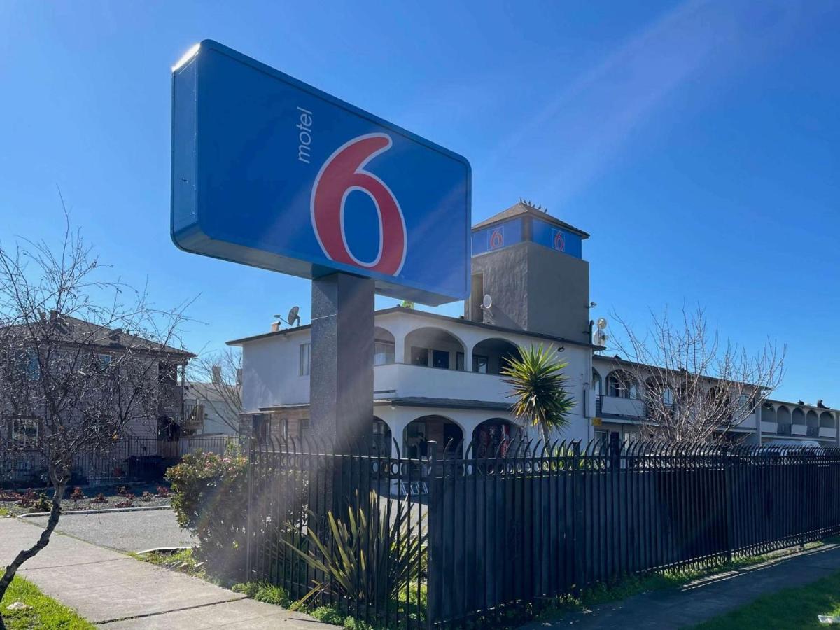Motel 6 Richmond Ca Civic Center Luaran gambar